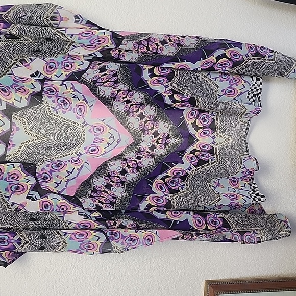 PATRONS OF PEACE Kimono - Picture 6 of 11